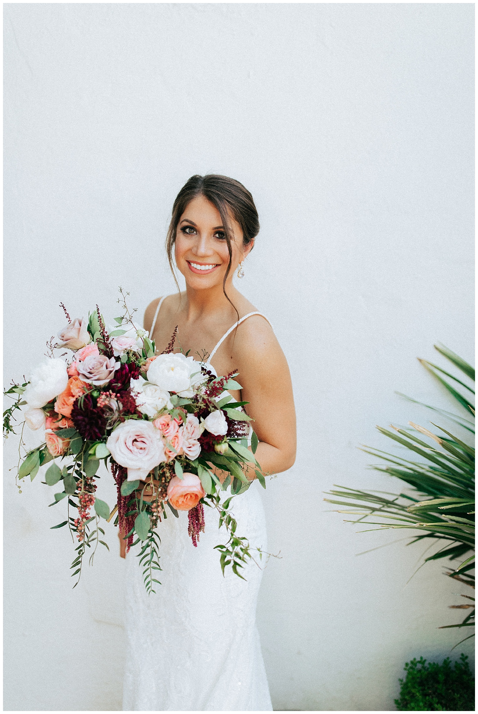 Dallas Arboretum Bridal Portraits | velvetandwire.com